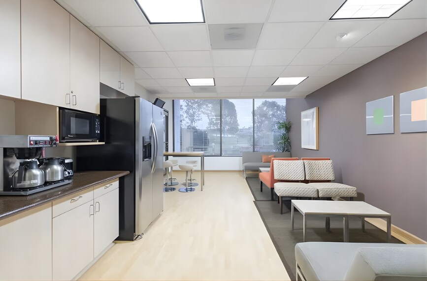 More Photos Of 260 Newport Center Dr, Newport Beach Coworking Space