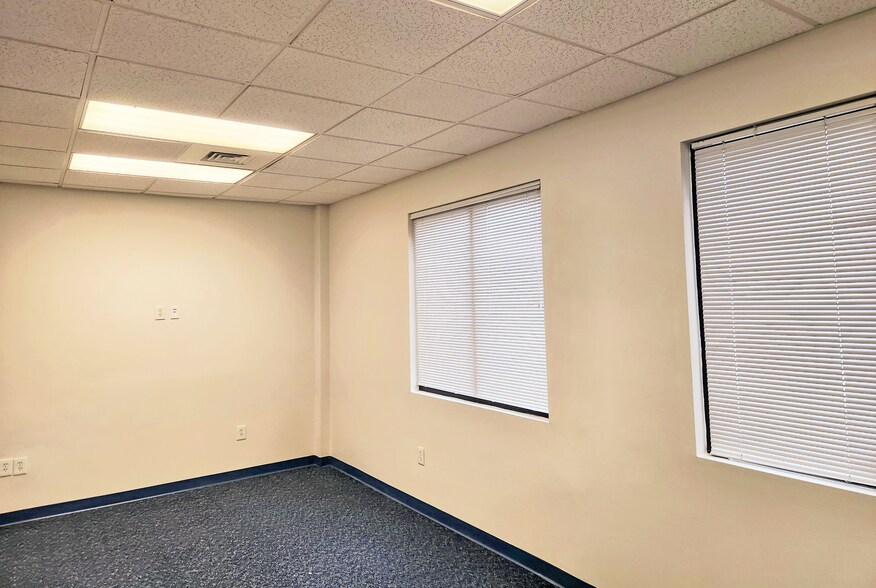 More Photos Of 1011 Pemberton Hill Rd, Apex Medical For Lease