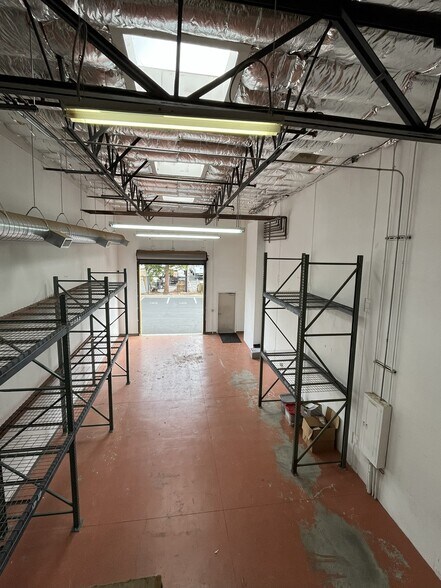 More Photos Of 4320 Redwood Hwy, San Rafael Warehouse For Sale