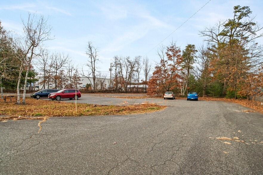 More Photos Of 135 Apremont Way, Westfield Warehouse For Sale