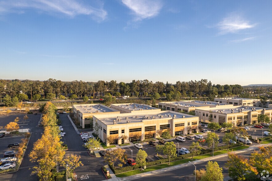 More Photos Of 8 Goodyear, Irvine Unknown For Lease
