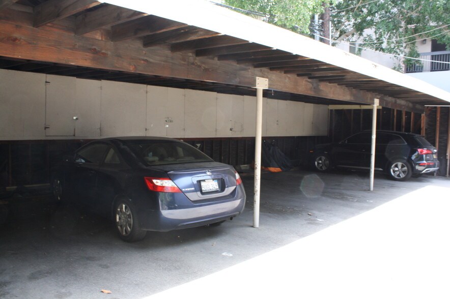 More Photos Of 1224 N Fairfax Ave, West Hollywood Apartments For Sale