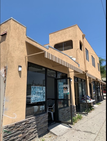 More Photos Of 411-419 N Rowan Ave, Los Angeles Storefront Retail Residential For Sale
