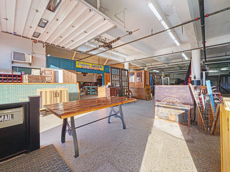 More Photos Of 11500 Joseph Campau St, Hamtramck Auto Dealership For Sale