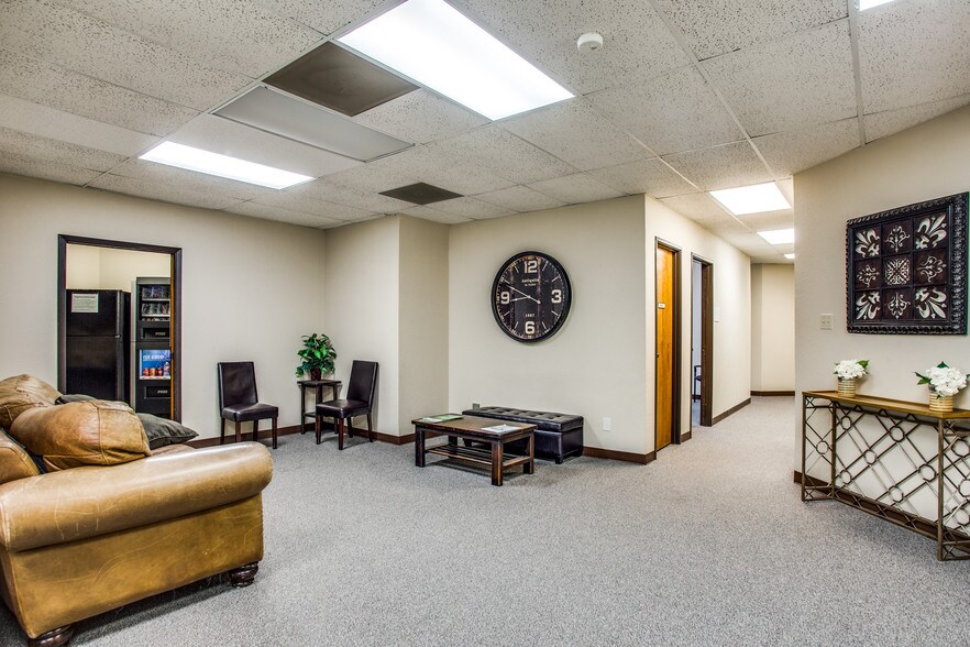 More Photos Of 6600 Paige Rd, The Colony Office For Lease