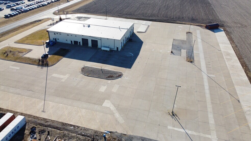 More Photos Of 1065 W Center St, Eureka Warehouse For Lease