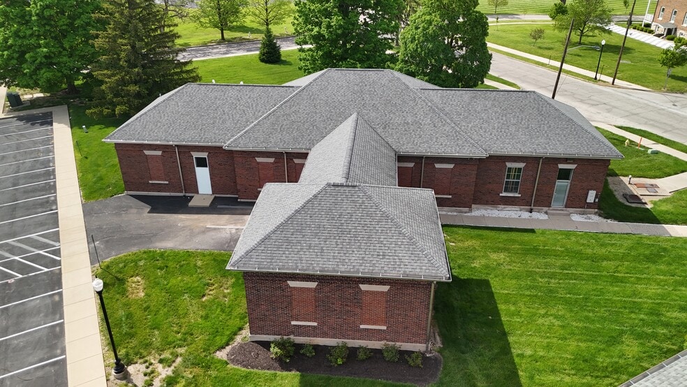 Primary Photo Of 5635 Lawton East Drive loop, Indianapolis Restaurant For Sale