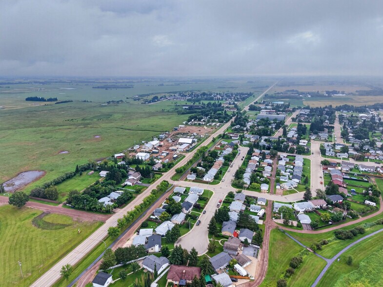 More Photos Of 5130 52 Avenue, Bruderheim Land For Sale