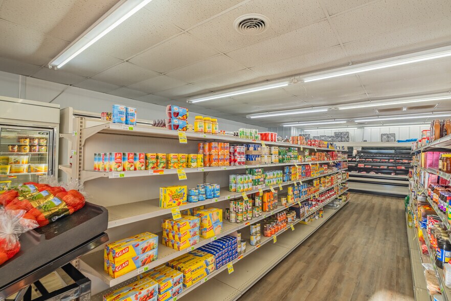 More Photos Of 7403 Hillsboro Hwy, Hillsboro General Retail For Sale