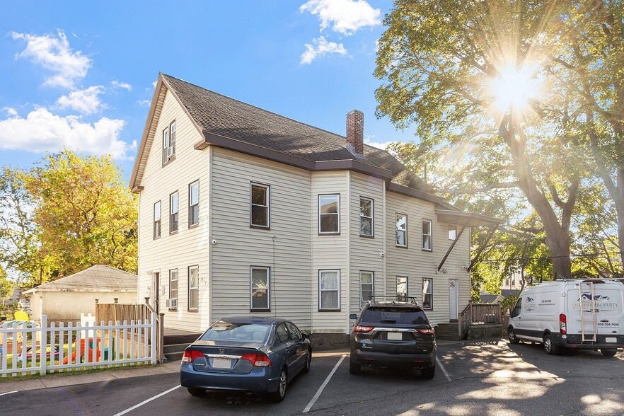 More Photos Of 36-38 Houghton St, Worcester Apartments For Sale