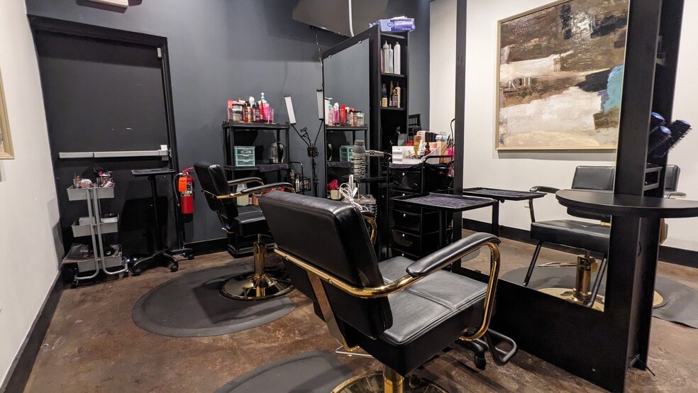 More Photos Of 1815 Eggert Rd, Buffalo Storefront For Sale
