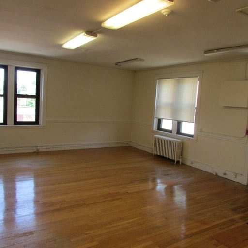 More Photos Of 356-380 Granite Ave, Milton Storefront Retail Office For Lease