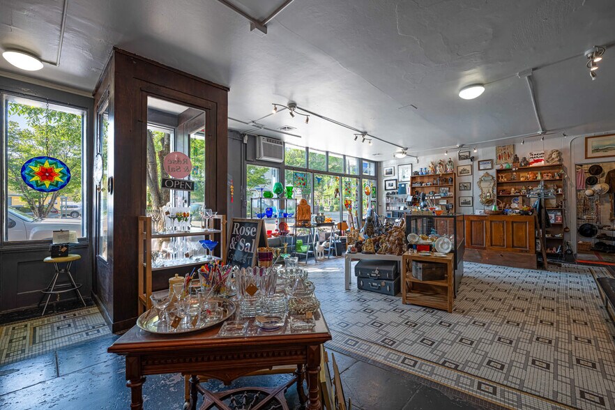 More Photos Of 136-138 Dayton St, Yellow Springs Storefront For Sale