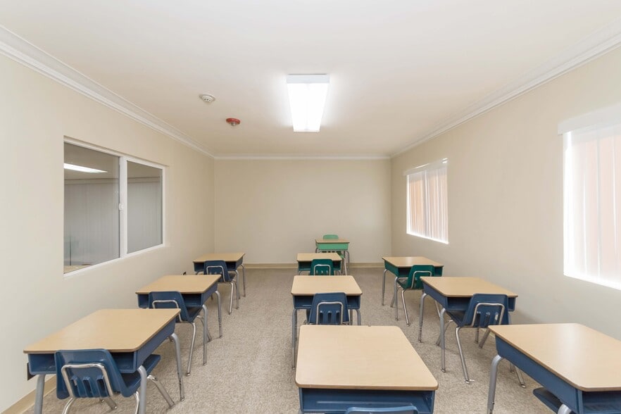 More Photos Of 1555 W Commonwealth Ave, Fullerton Office For Sale