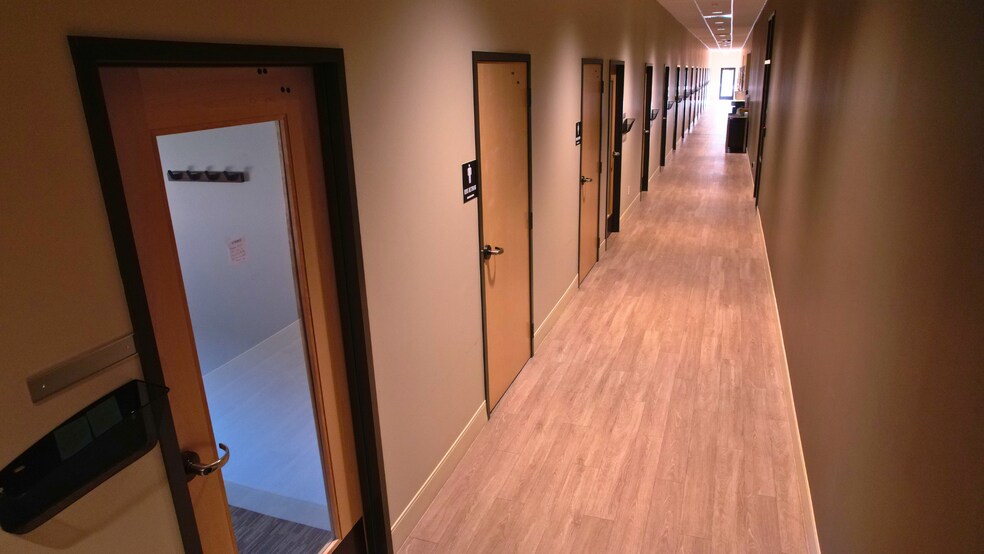 More Photos Of 4850 Northshore Ln, North Little Rock Office For Sale