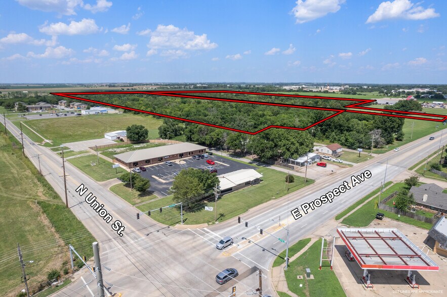 More Photos Of 211 Prospect Ave, Ponca City Land For Sale