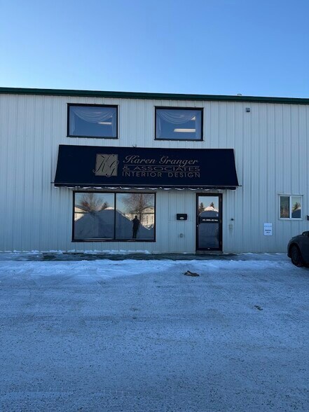 More Photos Of 11113 83 Av, Fort Saskatchewan Warehouse For Sale