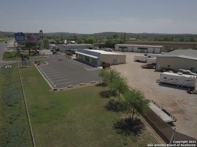 More Photos Of 8603 U.S. 281 N, Spring Branch Research And Development For Sale