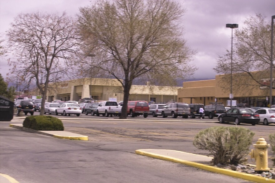 More Photos Of 2404-2446 Cerrillos Rd, Santa Fe Freestanding For Lease