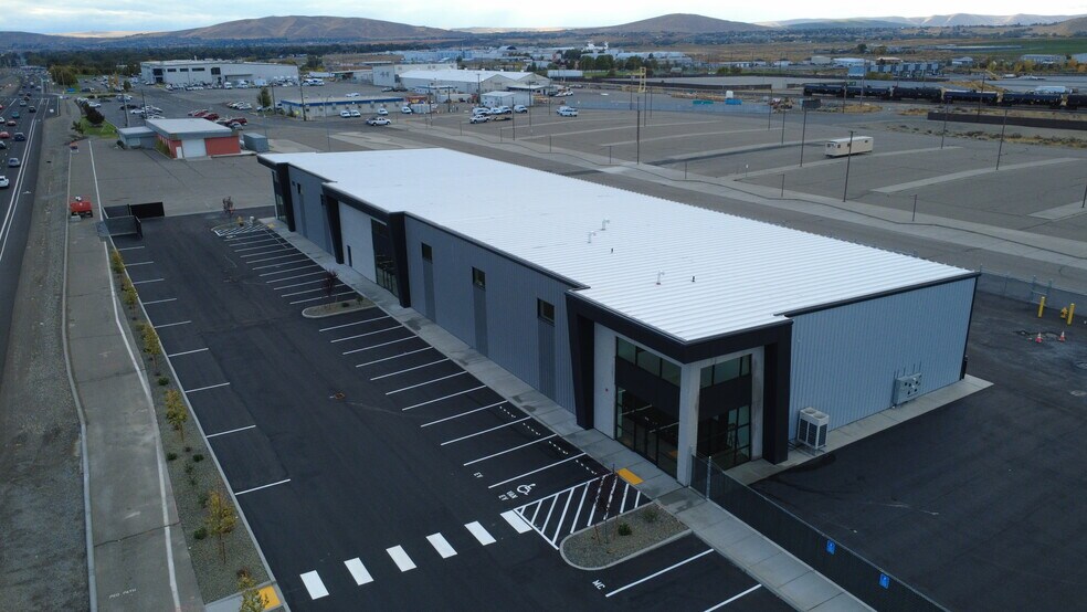 More Photos Of 2511 Stevens Drive, Richland Industrial For Lease