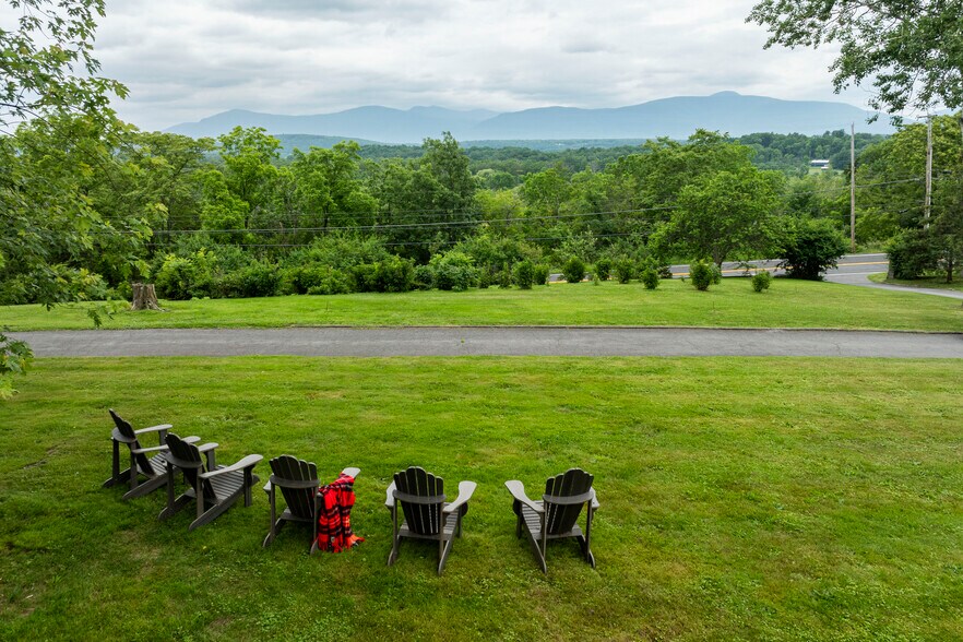 More Photos Of 4170 Rte 9W, Saugerties Hospitality For Sale