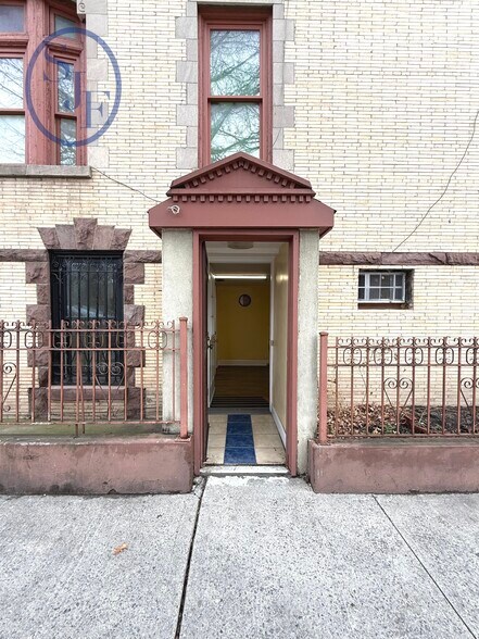 More Photos Of 175 Fenimore St, Brooklyn Flex For Lease