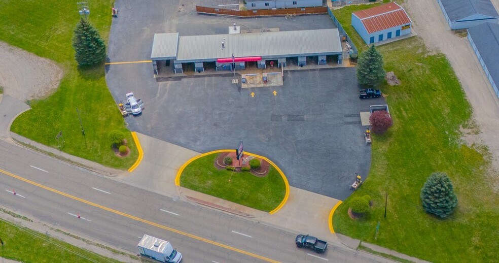 More Photos Of 7167 Houghton Lake Dr, Houghton Lake Carwash For Sale