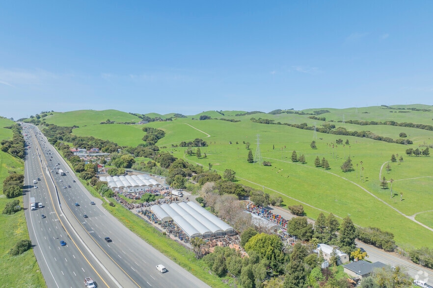 More Photos Of 5987 Mission Rd, Sunol Warehouse For Sale
