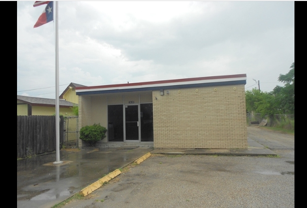 Primary Photo Of 3626 Leopard St, Corpus Christi Office For Sale