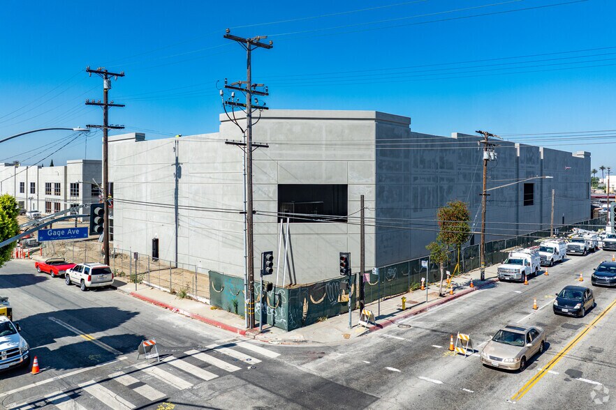 More Photos Of 6375 Wilmington Ave, Los Angeles Unknown For Lease