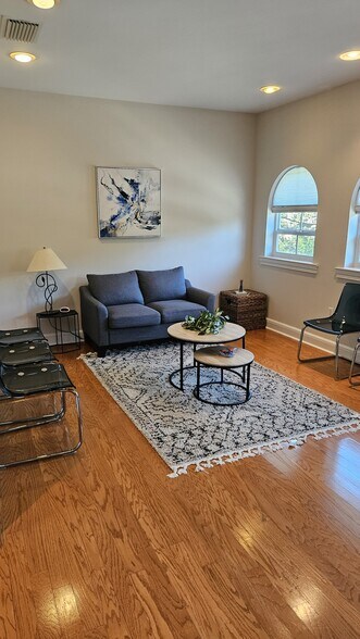 More Photos Of 3001 W Azeele St, Tampa Office For Lease