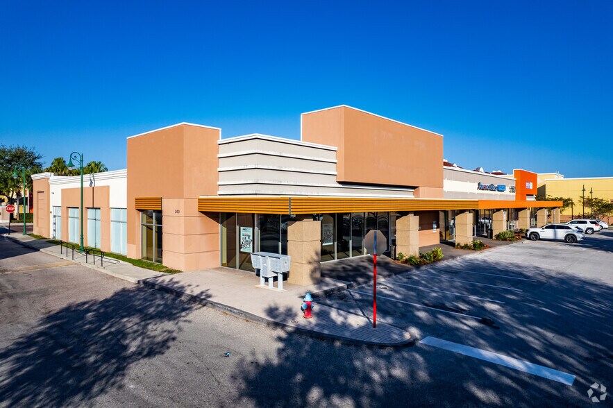 More Photos Of 301-397 E Altamonte Dr, Altamonte Springs Unknown For Lease