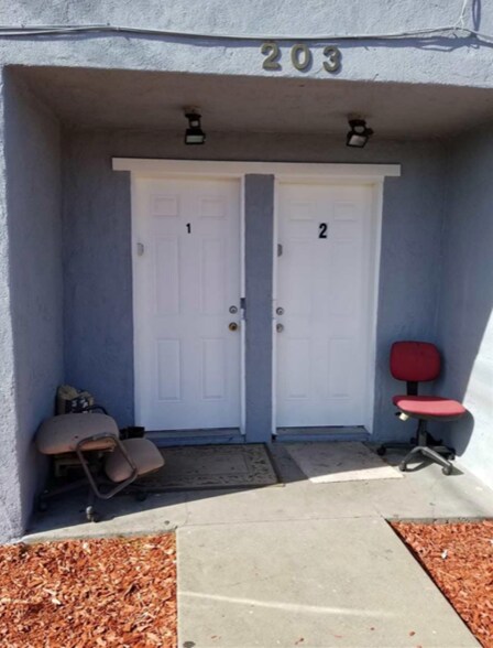 More Photos Of 203 Bissell Ave, Richmond Apartments For Sale
