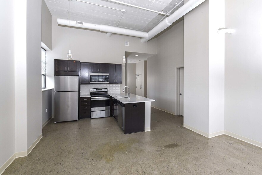 More Photos Of 615 First Ave, Pittsburgh Apartments For Lease