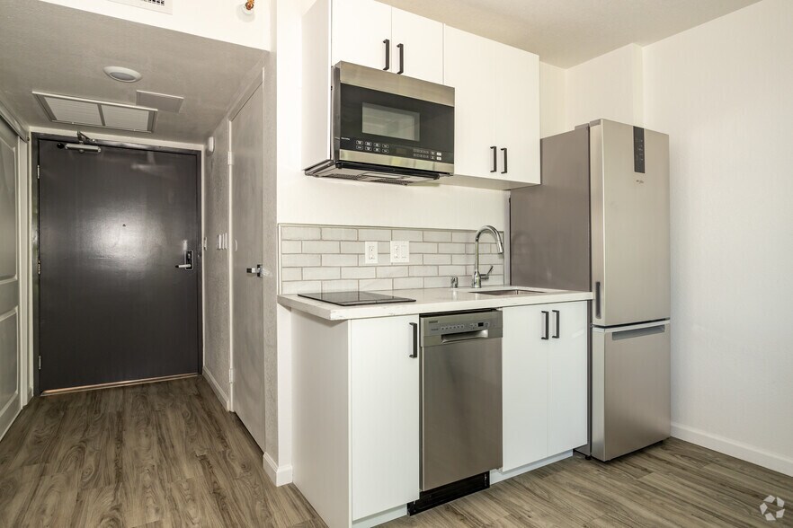 More Photos Of 2701 Capitol Ave, Sacramento Apartments For Lease