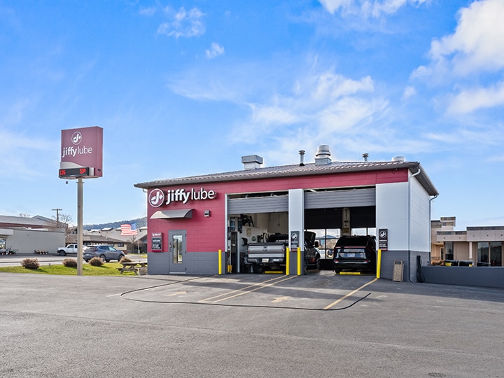 Primary Photo Of 1330 Cedar St, Helena Auto Repair For Sale