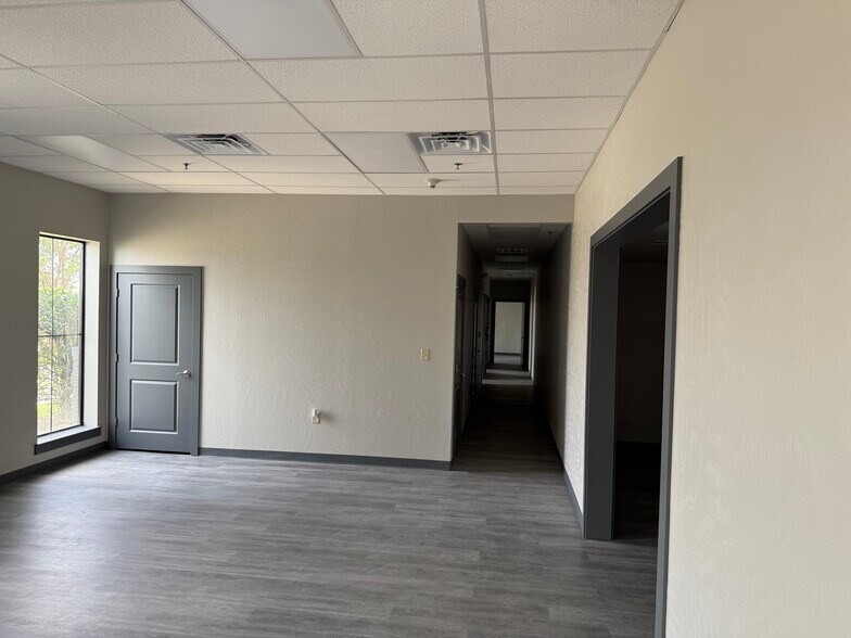 More Photos Of 950 S Business Park, Port Arthur Distribution For Lease