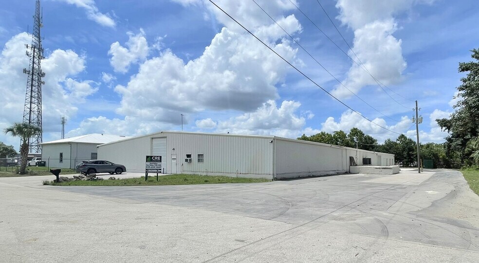 More Photos Of 10980 Enterprise Ave, Bonita Springs Warehouse For Lease