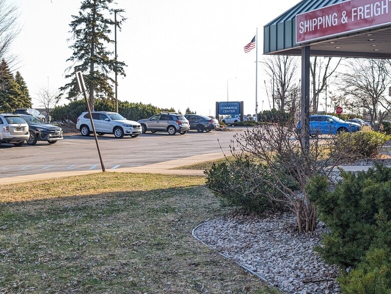 More Photos Of 3311 South Airport Rd, Traverse City Storefront Retail Office For Lease