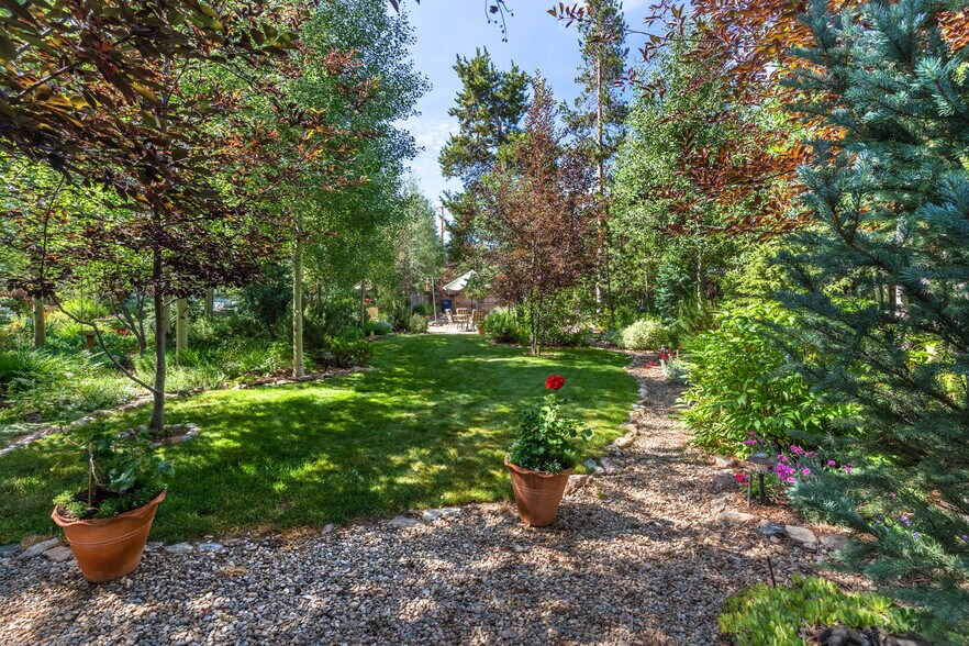 More Photos Of 717 Lake Ave, Grand Lake Specialty For Sale