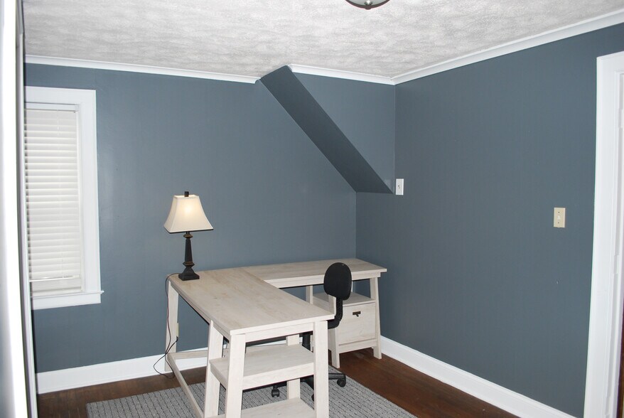 More Photos Of 935 S Ironwood Dr, South Bend Office For Sale