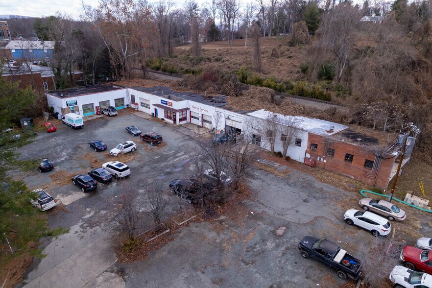 More Photos Of 2845 Ivy Rd, Charlottesville Service For Sale