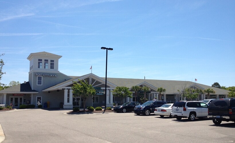 More Photos Of 1328 N Lake Park Blvd, Carolina Beach Medical For Lease