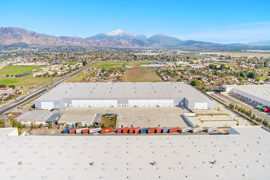 More Photos Of 752 N Tippecanoe Ave, San Bernardino Warehouse For Lease