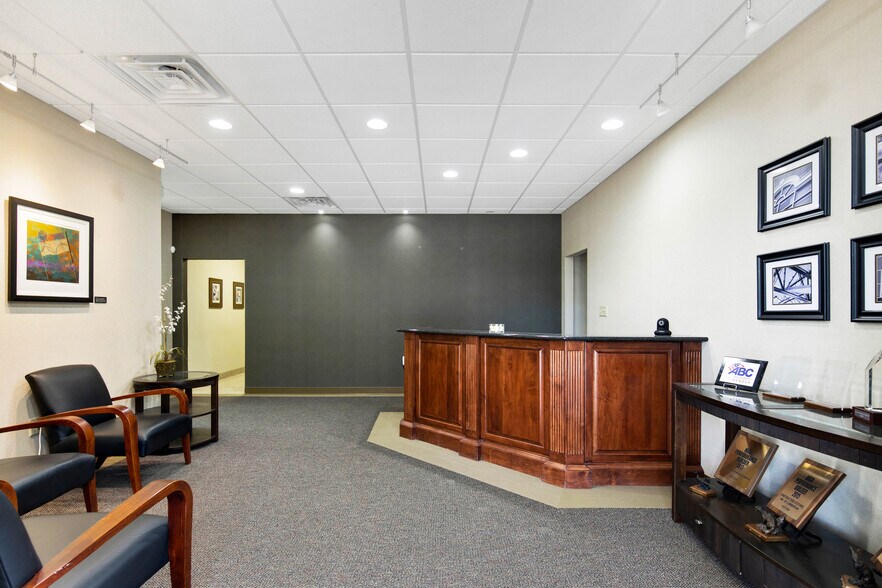 More Photos Of 6205 Raeford Rd, Fayetteville Office For Sale