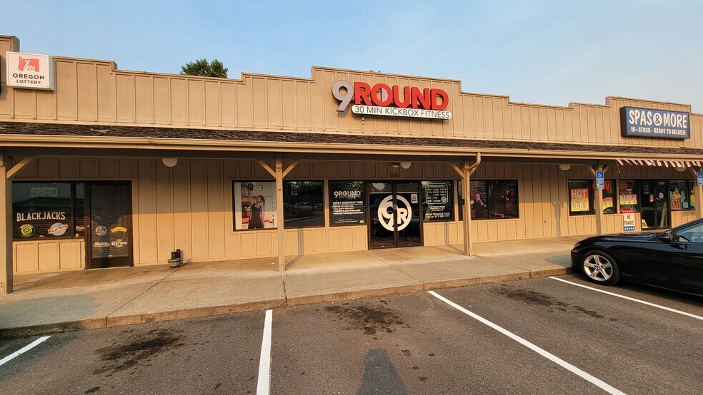 Primary Photo Of 5245-5251 Commercial St SE, Salem Freestanding For Lease