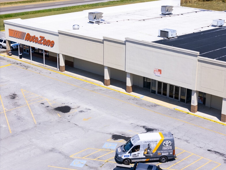 More Photos Of 2210 N Central Ave, Humboldt Unknown For Lease