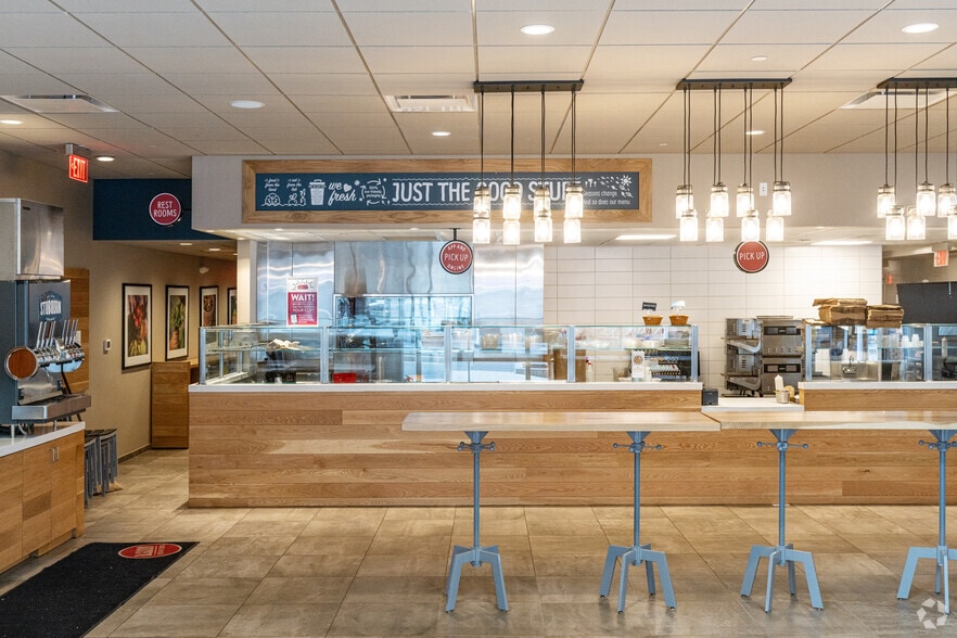 More Photos Of 30 Montgomery St, Jersey City Office For Lease