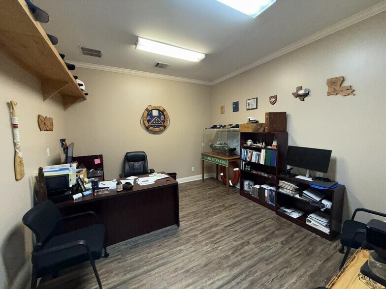 More Photos Of 4953 Big Lake, Lake Charles Office For Sale