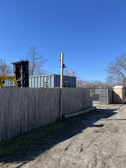 More Photos Of Railroad Avenue, Center Moriches Land For Lease